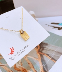 TTN4678 - Dây chuyền titan khoen tròn đá mặt chữ Destiny (màu vàng)