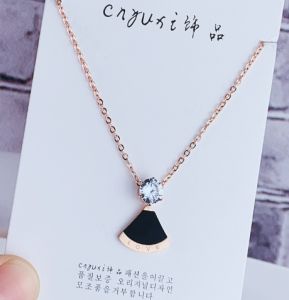 TT4743 - Dây chuyền titan cánh quạt đen LOVE