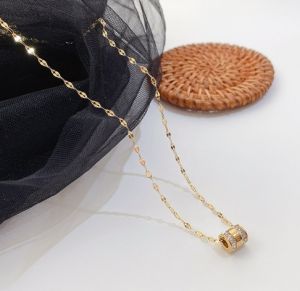 TT5131 - Dây chuyền titan ống đá la mã giữa (màu vàng)