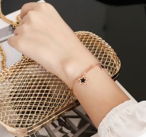 TT5242 - Lắc tay titan ngôi sao đen