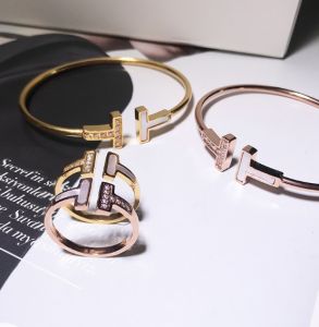 TT4388 - Set titan Tiffany&Co (vòng tay & nhẫn - màu vàng/vàng hồng)