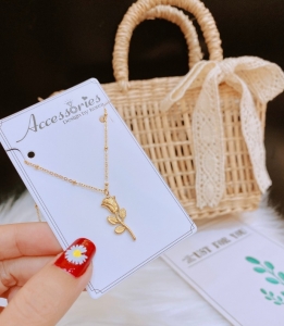TT6083 - Dây chuyền titan cành hoa hồng nhỏ (màu vàng)
