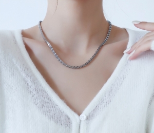 TTN6561 - Dây chuyền titan đuôi phụng (màu trắng)