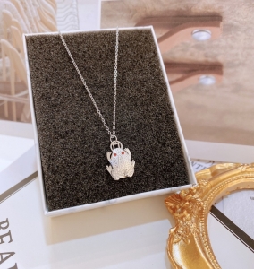 TTN6849 - Dây chuyền titan cóc ngậm tiền (màu trắng)