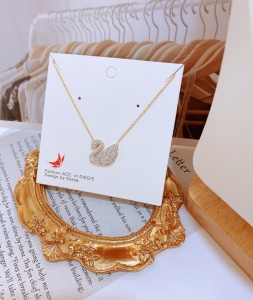 TTN6860 - Dây chuyền titan thiên nga đính đá trắng mặt lớn (màu vàng)