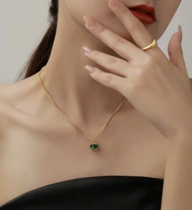 TTN6943 - Dây chuyền titan mặt cầu đá xanh