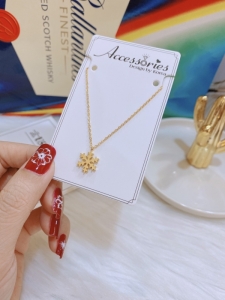 TT7151 - Dây chuyền titan hoa tuyết (màu vàng)