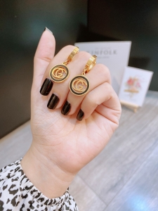 TTN7374 - Khoen tròn titan GC viền đen (màu vàng)