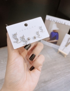 TTN7473 - Set bông tai titan YSL (màu trắng)