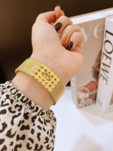 TTN7512 - Lắc tay titan bản lưới GUCCI (màu vàng)