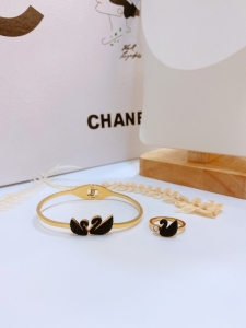 TT7544 - Set titan thiên nga đen (vòng tay, nhẫn - màu vàng)
