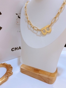 TTN7616 - Dây chuyền titan xích chữ B (màu vàng)