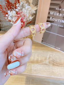 TTN7708 - Nhẫn titan cuff xích chạm (free size )