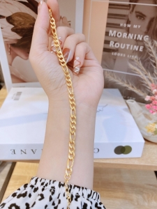 TTN8005 - Lắc tay titan xích kiểu (màu vàng)