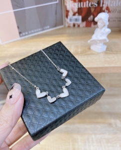 TTN8024 - Dây chuyền titan mặt tim phối xà cừ (màu trắng)
