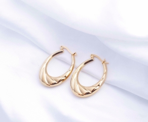 TTN8205 - Khoen titan Oval khứa (màu vàng)