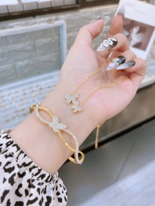 TT8209 - Set titan bướm đính đá (dây chuyền, vòng tay - màu vàng)