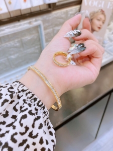 TT8241 - Set titan đá vuông (vòng tay, nhẫn - màu vàng)