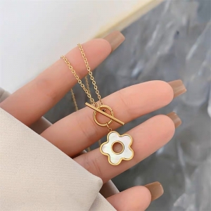 TTN8330 - Dây chuyền titan hoa xà cừ khóa chặn (màu vàng)