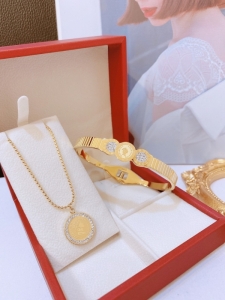 TT8401 - Set titan nữ hoàng AUS (dây chuyền, vòng tay - màu vàng)