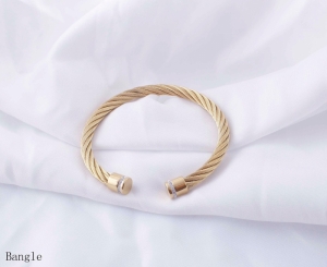 TTC8502 - Vòng tay titan cuff kiểu dây thừng viền đá 2 đầu (màu vàng)