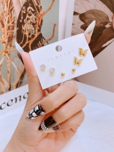 TTC8533 - Set bông tai titan bướm bi nụ đá