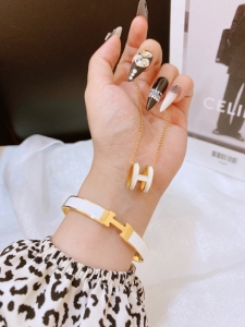 TT8695 - Set titan HERMES trắng (dây chuyền, vòng tay - màu vàng)
