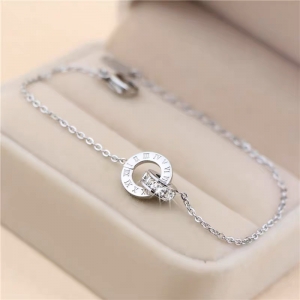TTN8738 - Lắc tay titan la mã lồng khoen đá (màu trắng)