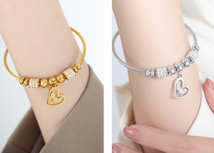 TTN8749 - Vòng tay titan phối charm khóa nam châm (màu trắng/ màu vàng)