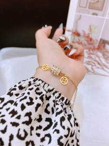TTC8249 - Lắc tay titan ống 3 hàng đá đồng xu
