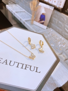 TT8272 - Set titan bướm xà cừ (dây chuyền, bông tai - màu vàng)