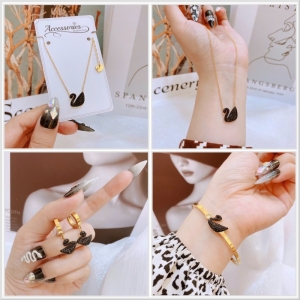 TT10003 - Set titan thiên nga (dây chuyền, bông tai, vòng tay - màu vàng)
