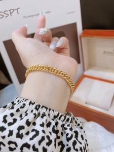 TTC10089 - Lắc tay titan xích bản 6 li (màu vàng)