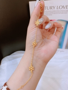 TTN10119 - Lắc tay titan hoa tuyết phun cát (màu vàng)
