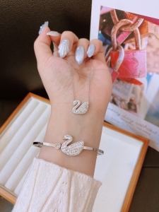 TT10407 - Set titan thiên nga đá trắng (dây chuyền, vòng tay - màu vàng)