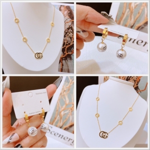 TT10490 - Set titan GUCCI (dây chuyền, bông tai - màu vàng)