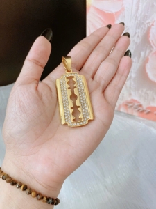 TTN11027 - Mặt titan lưỡi lam phối đá (màu vàng)