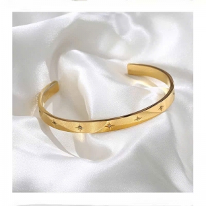 TTC11213 - Vòng tay titan cuff BLINK BLINK