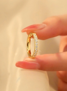 TTC11233 - Nhẫn titan nửa vòng đá (size 5/6/7/8)