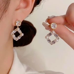 PKC5751- Bông tai 925 cao cấp ô vuông đá ngọc trai nhí