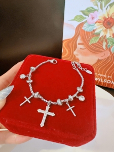 TTN11472-Lắc tay charm thánh giá ( màu bạc )