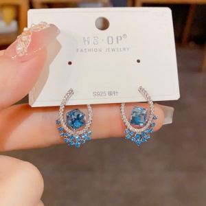 PKC5859-Bông tai cao cấp 925 đá xanh khối vuông