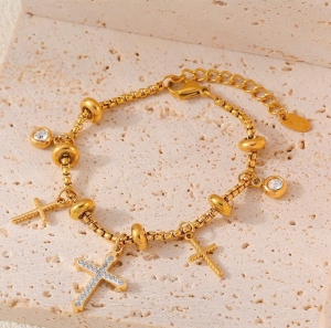 Lắc tay titan phối charm