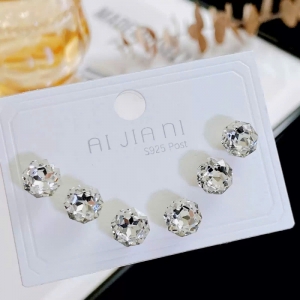 Set bông tai cao cấp 925 đá trắng cắt giác